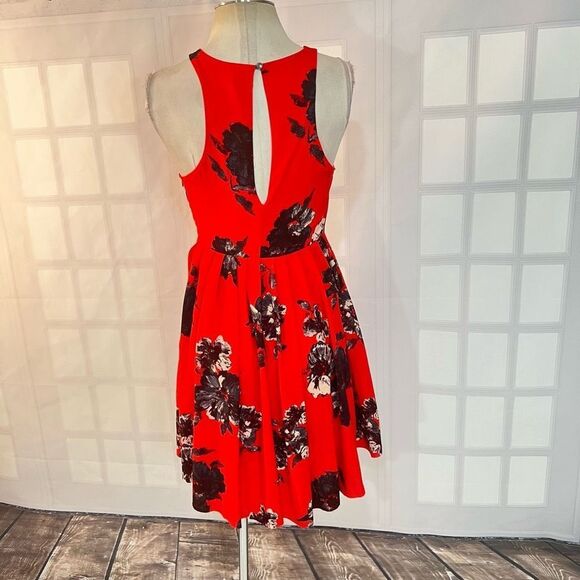 Free people red floral sleeveless flutter by sundress size 2 - Picture 6 of 11